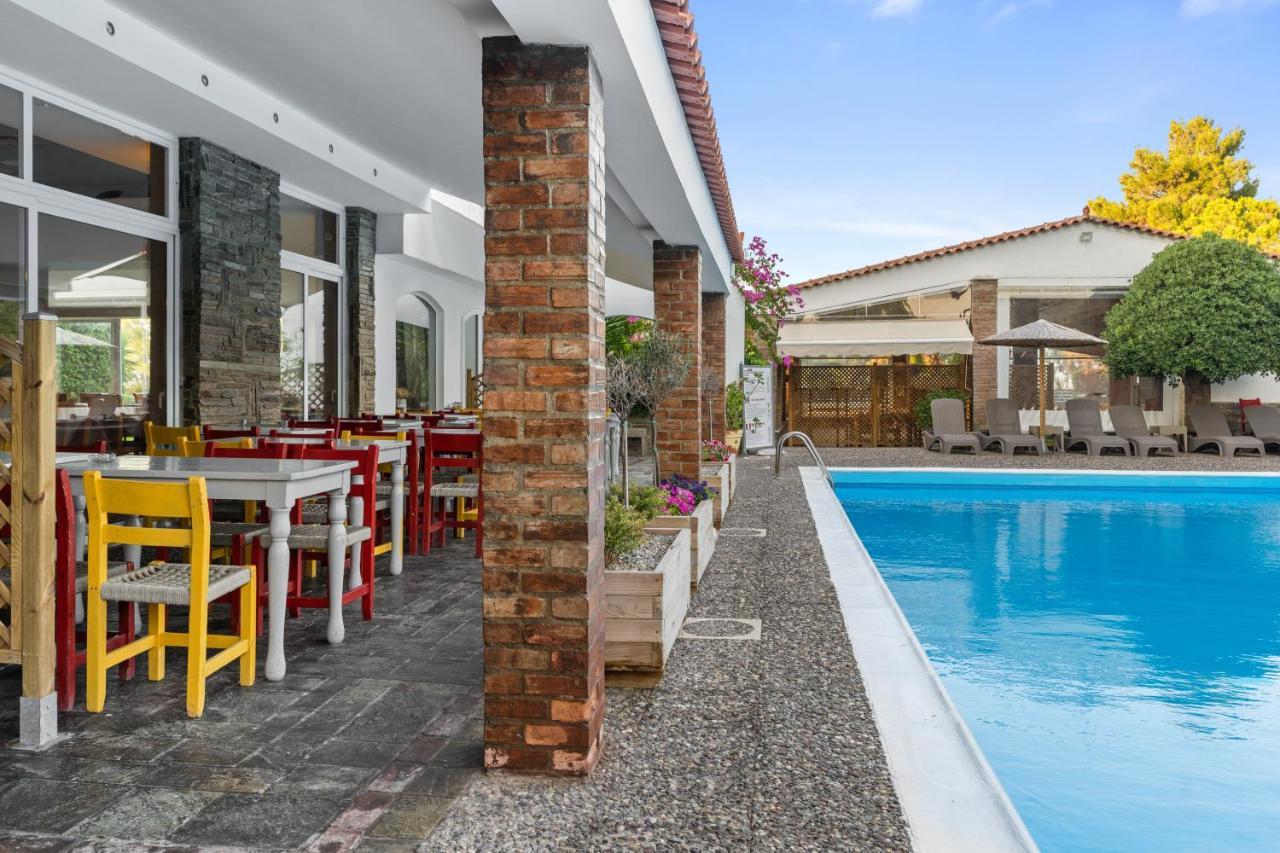 Stefania Hotel Amarynthos Exterior foto