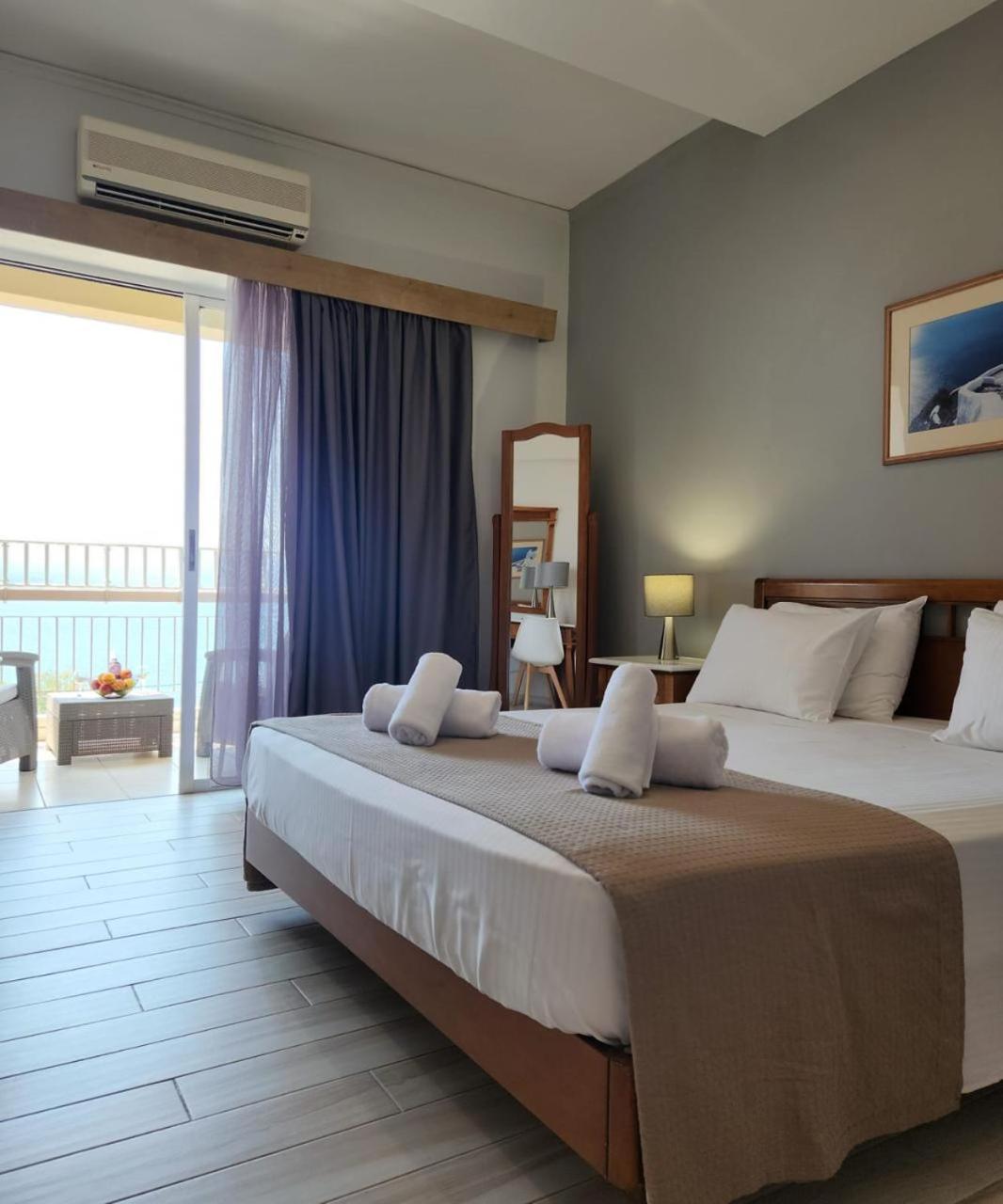 Stefania Hotel Amarynthos Exterior foto
